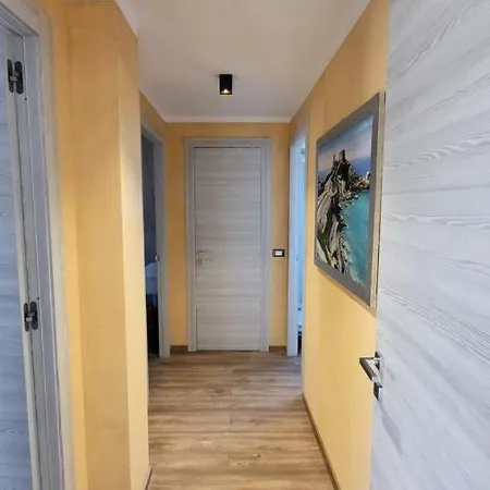 Apartment La Casa Del Buonviaggio