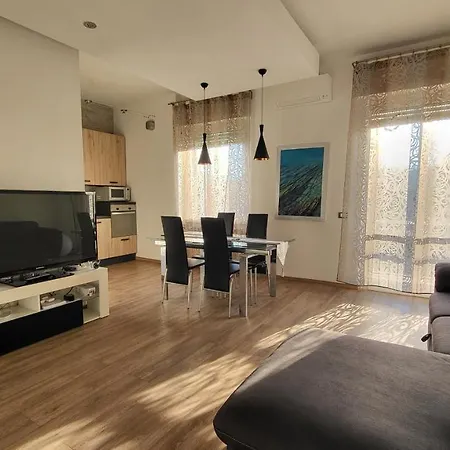 Apartment La Casa Del Buonviaggio