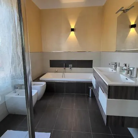 Apartment La Casa Del Buonviaggio La Spezia